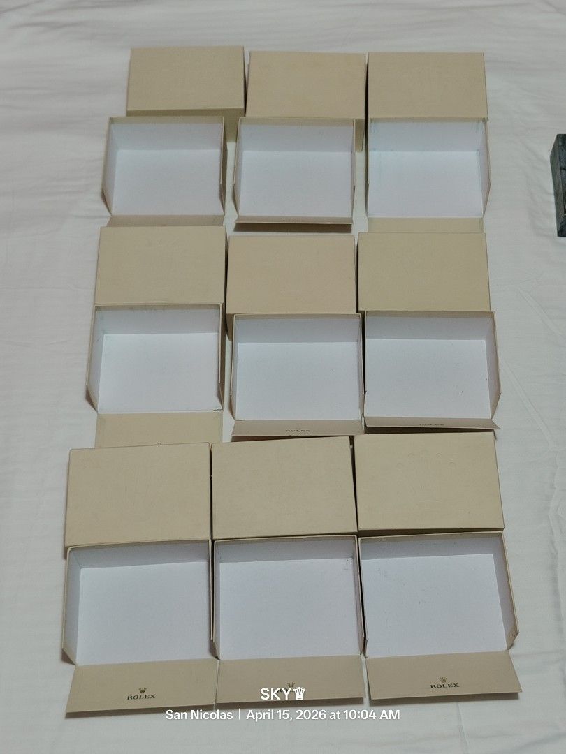 Rolex latest medium cardboard karton box (Category: Luxury Watches) located in Quezon City. Submitted by sky_sale (Listing ID 1432228812, Image 1). Description: authentic Original Genuine Legit cardboard or karton medium box latest 6500 each .