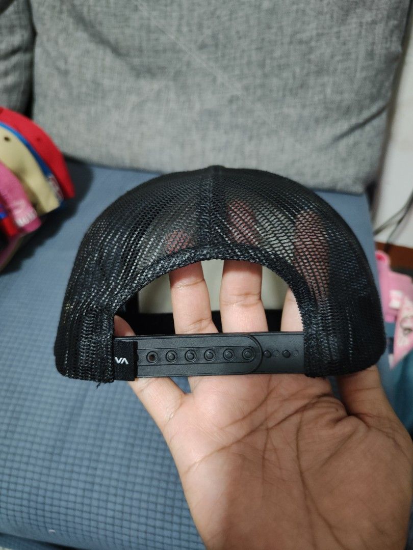 RVCA Black Cap (Category: Caps & Hats) located in Antipolo. Submitted by lian_and_liam (Listing ID 1432214846, Image 2). Description: - Black RVCA cap - RVCA logo on front - Mesh back for breathability - Adjustable strap - Structured design - Cut tag manage your expectations this is a pre love item .