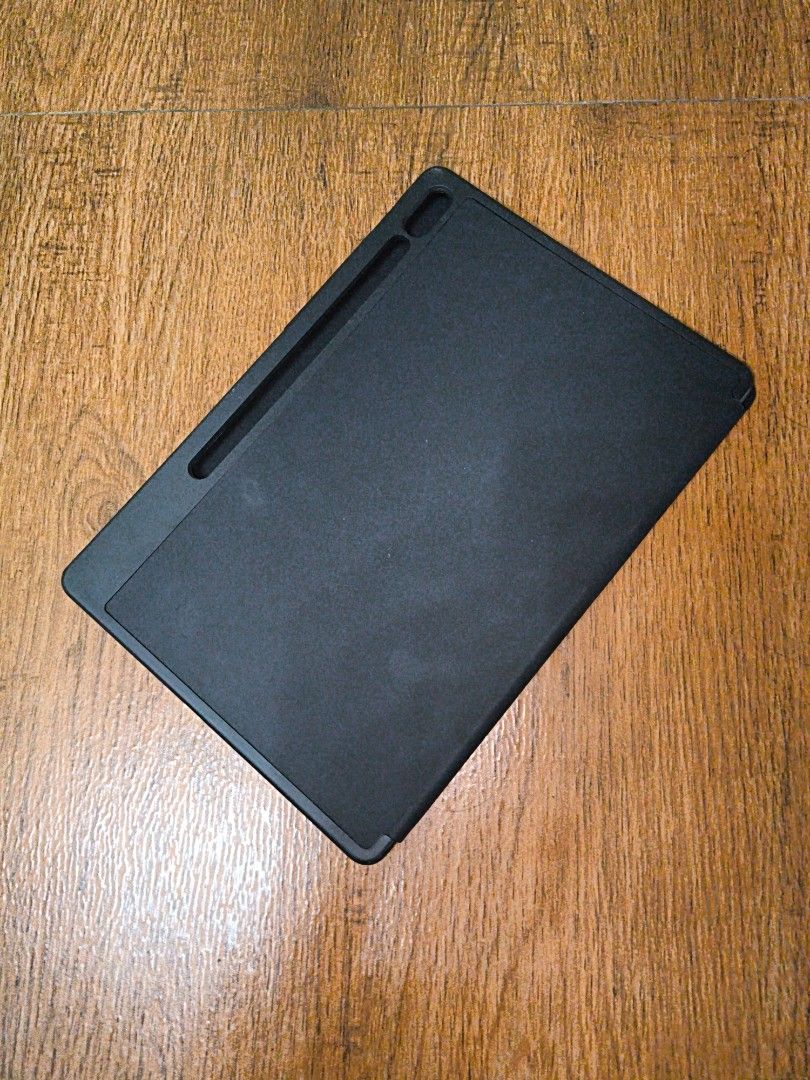 Samsung S7 FE 12.4" Case with Pen Holder (Category: Other Accessories) located in Manila. Submitted by hj_wu01 (Listing ID 1432212928, Image 3). Description: - Samsung S7 FE 12.4" Case with Pen Holder - No scratches 📌 Negotiable 📌 Shipping fee should be shouldered by the buyer. 📌 Courier options: Lalamove, Grab, LBC 📌 Meet-up: Robinsons Place Manila 📌 Payment method: GCash, Maya Feel free to message 📨.