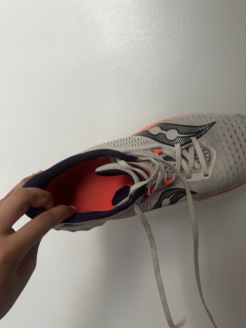 Saucony Endorphin Speed 2 - Running Shoes (Category: Sneakers) located in Pasig City. Submitted by berniseg (Listing ID 1432270876, Image 3). Description: - well used but still good condition - Size US Mens 11/UK 10 - RFS: using other shoes now .