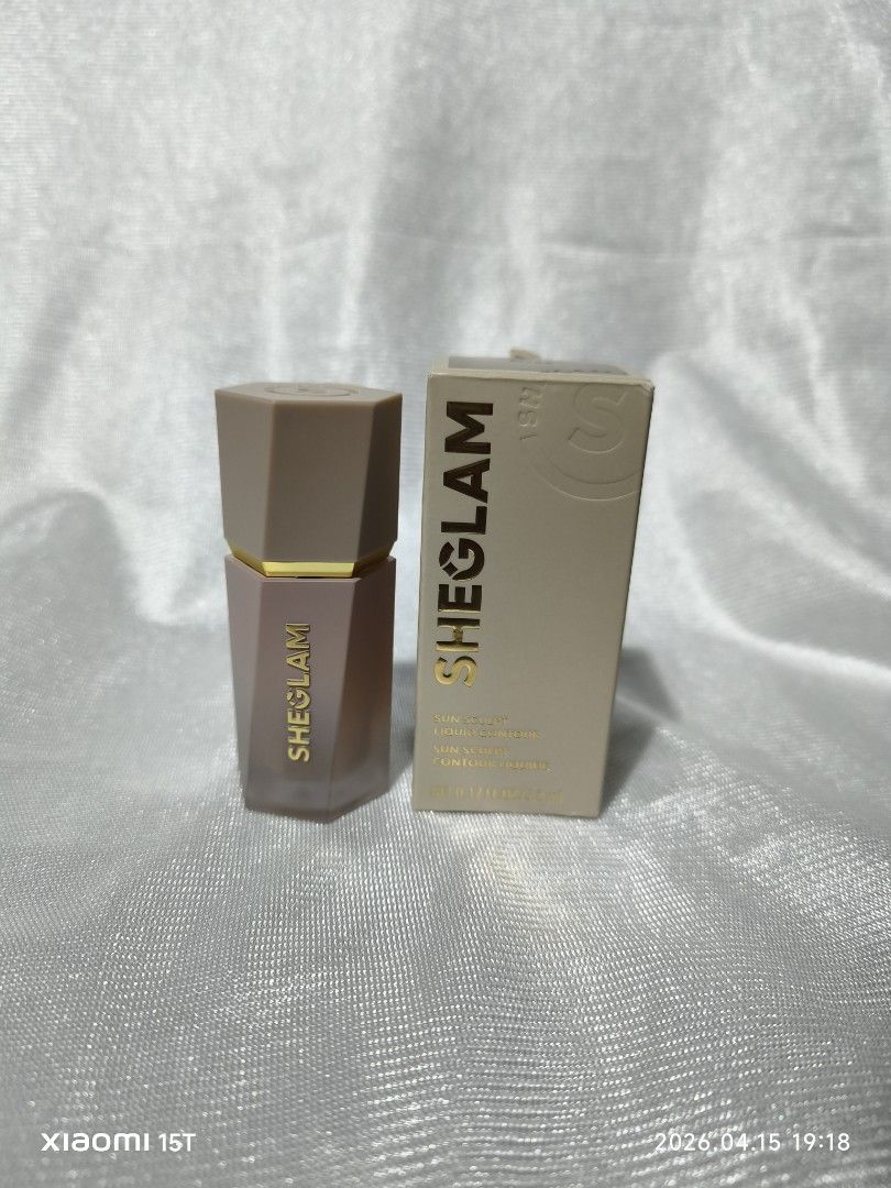 SHEGLAM Matte Contour - Stone (Category: Makeup) located in Quezon City. Submitted by Declutteru_QC (Listing ID 1432332215, Image 1). Description: - SHEGLAM Matte Contour in Stone shade - Brand new, in original packaging - Designed to define and sculpt - Includes applicator .