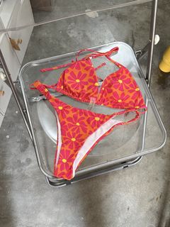 (Category: ) located in . Submitted by ai.cat (Listing ID 1432346145, Image 1). Description: .