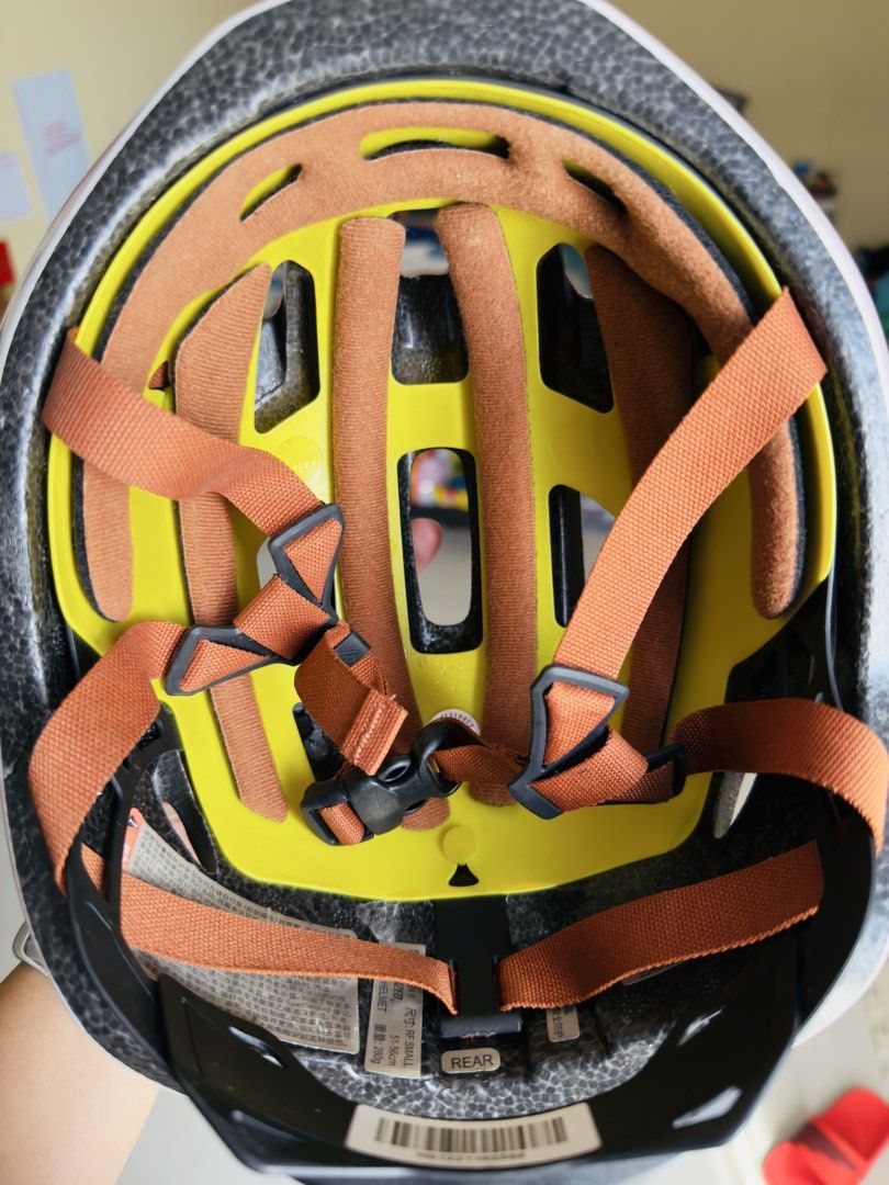 Specialized Align ii Helmet (Category: Bicycles) located in Cainta. Submitted by thepurgelab (Listing ID 1432201668, Image 3). Description: Specialized align 2 mips Sand glossy Size SMALL with box & users manual no semplang & dents Used twice then natambak na Price still nego Pick up Cainta or via meet up Cainta Antips area .