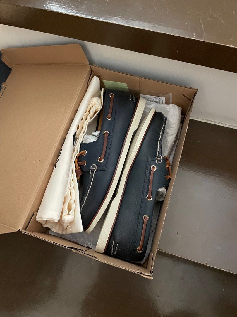 Sperry Gold Cup Boat Shoe in Navy (Category: Loafers) located in Quezon City. Submitted by solangel (Listing ID 1432200809, Image 2). Description: never been used gifted tried on, not my style FREE shipping around Metro Manila.