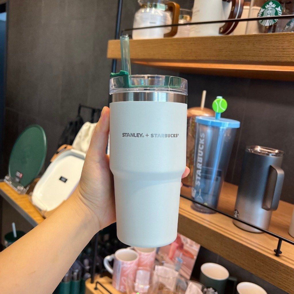 stanley starbucks 20 oz white tumbler (Category: Water Bottles & Tumblers) located in Singapore. Submitted by qqquack (Listing ID 1432367191, Image 1). Description: brand new in box nego for fast deal #starbucks #stanley #white #tumbler #starbuckstanley #stanleystarbucke.