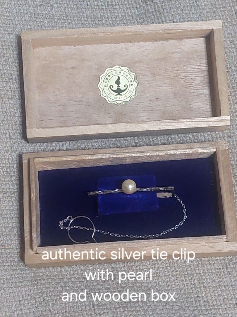 Sterling silver tie clip with pearl (Category: Cuff Links) located in Santa Rosa. Submitted by roycerocus (Listing ID 1432246050, Image 1). Description: sterling silver and pearl with box.