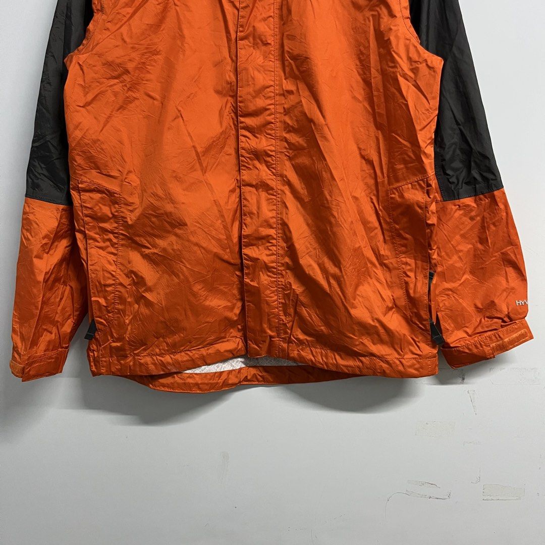 The North Face - Hyvent Rain Jacket (Category: Coats, Jackets and Outerwear) located in Batangas. Submitted by wornwear.ph (Listing ID 1432333458, Image 3). Description: The North Face - Hyvent Rain Jacket Large Youth on tag fits Small Adult Width 20 inches Length 25” Lightweight / Packable Fully seamed / Waterproof Excellent condition 2,480 only! .