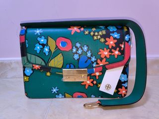 （分類：）位於 。 由 leung9243 提交（商品編號 1432323555，圖片 1）。簡介： 。