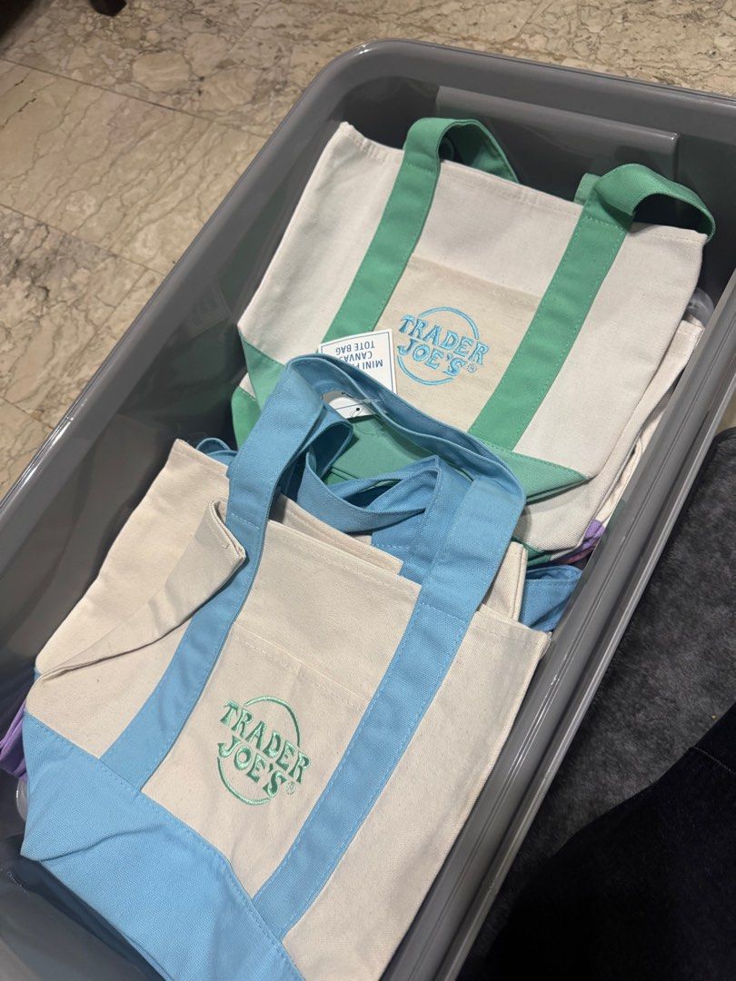 Trader Joe’s Mini Tote Bag (Category: Tote Bags) located in Pasig City. Submitted by ccc.declutter (Listing ID 1432336451, Image 3). Description: Extra stocks from US pasabuy. You may send in your best offers. Thank you! Available colors: Pastel Blue - 5 pieces Green - 2 pieces .