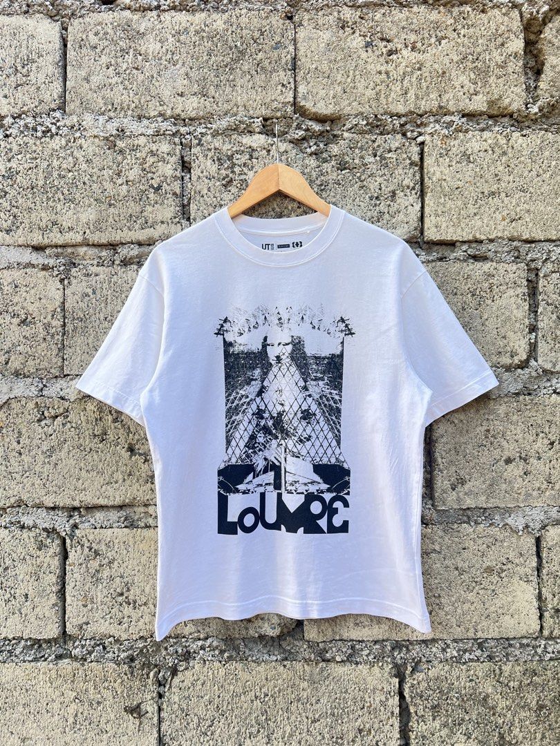 Uniqlo x Louvre (Category: Shirts) located in Cebu City. Submitted by gio_420 (Listing ID 1432202455, Image 1). Description: Uniqlo x with louvre Good condition Size small on tag No issue.