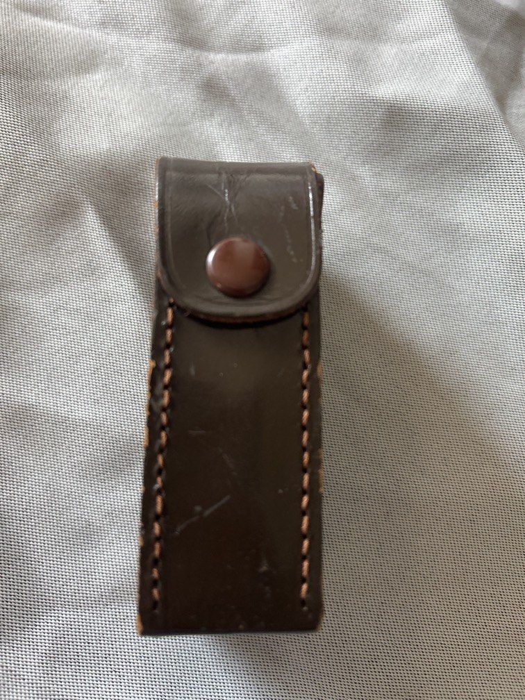 Vintage Canon leather case (Category: Camera Bags & Carriers) located in Bulacan. Submitted by ourdailybreads (Listing ID 1432213281, Image 3). Description: .