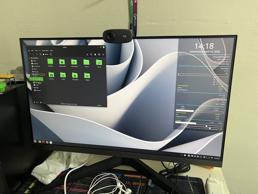 WTS/WTT Samsung Essential 24”