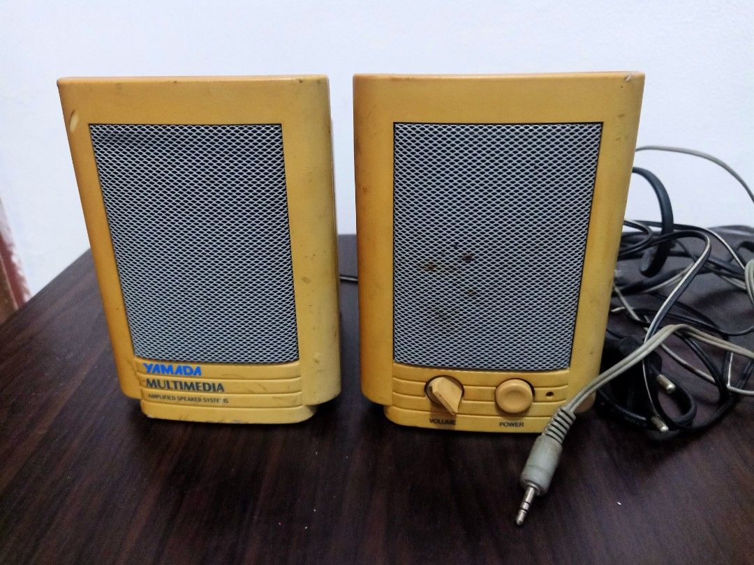 Yamada vintage PC speaker (Category: Soundbars, Speakers & Amplifiers) located in Las Pinas. Submitted by the_recycle_shop (Listing ID 1432361740, Image 1). Description: Vintage 90s pc speaker Good Working condition .