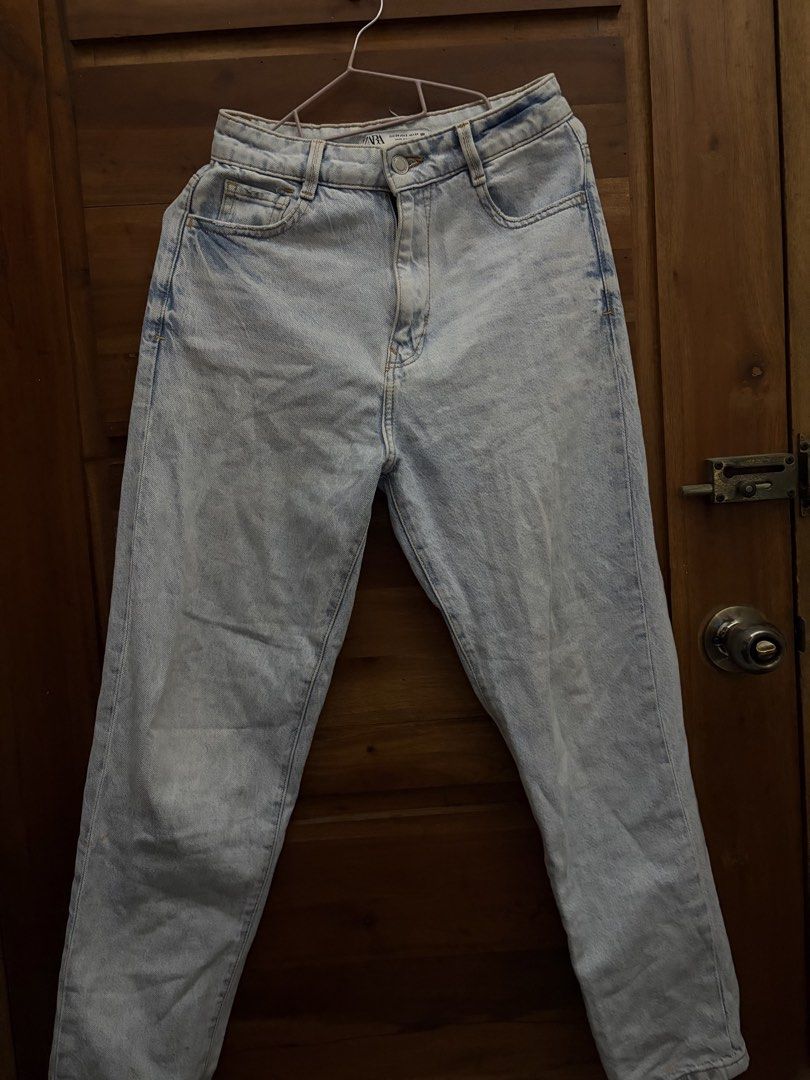 Zara Wide Leg Trousers (Category: Jeans) located in Cebu City. Submitted by declutterie13 (Listing ID 1432336572, Image 1). Description: .