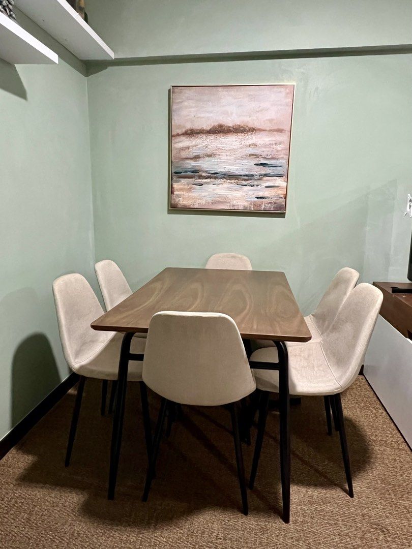 2 Bedroom Condo at Asteria (Category: Apartments & Condos) located in Manila. Submitted by tina.santos (Listing ID 1432528473, Image 2). Description: ASTERIA by DMCI in PARANAQUE 2-BR Fully Furnished Unit with Balcony, Dry area and Parking slot 64.50 m2 Asteria Residences by DMCI Homes Sucat, Parañaque Price 6.9M Negotiable Details : ✔️ 2-BR unit ✔️ 1-Toilet and Bath ✔️ Balcony ✔️ Dry area ✔️ Parking slot ✔️ Fully furnished ✔️ 5th Floor near elev