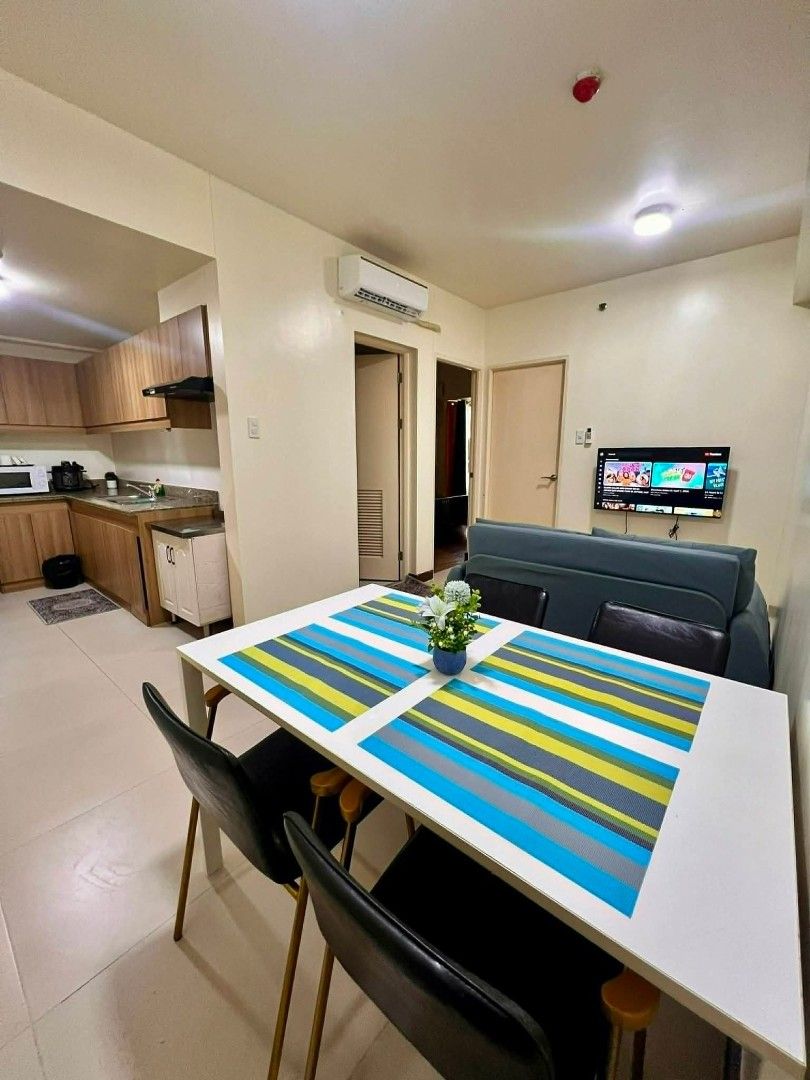 2 Bedroom unit Fairlane Residences (Category: Apartments & Condos) located in Pasig City. Submitted by BrokerDorenFerran (Listing ID 1432412214, Image 1). Description: Condo for Rent DMCI Homes Fairlane Residences Kapitolyo, Pasig City 2-Bedroom Unit size: 53.50sqm Unit Price: 33,000 33rd floor With Balcony: Yes Layout: 2BR View: Ortigas ✅Features -FREE usage of Swimming Pool -GYM is available ✅Requirements -2 months security deposit -2 months ad