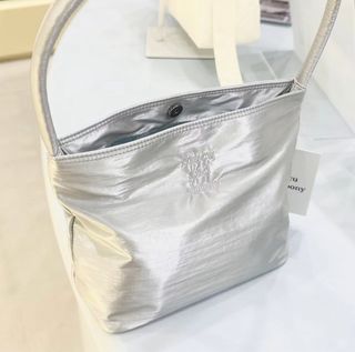 （分類：）位於 。 由 bobovl 提交（商品編號 1432429282，圖片 1）。簡介： 。