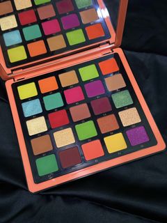(Category: ) located in . Submitted by helpmeclearmymakeup (Listing ID 1432455953, Image 1). Description: .