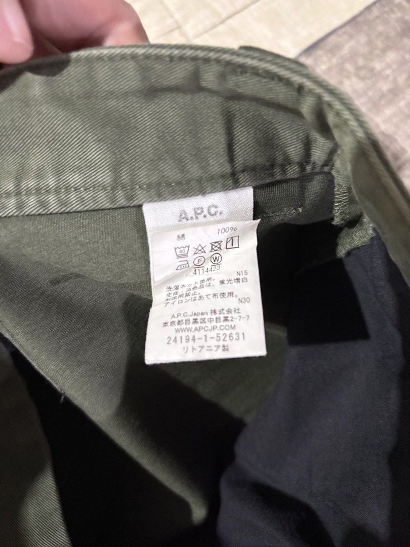 APC Green Cargo Pants - Size M (Category: Trousers) located in Marikina City. Submitted by surity99 (Listing ID 1432511785, Image 2). Description: - APC green cargo pants - Size M - Button and zipper closure - Two front pockets - Two cargo pockets - Made in Lithuania - Solid green color - Material: 100% cotton Waist 16 in Rise 12 in Inseam 29 in Leg opening 8 in.