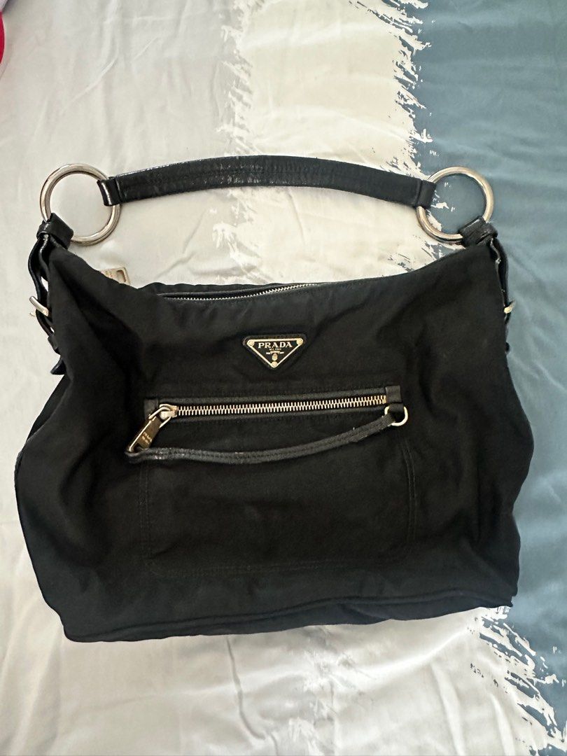 Authentic Prada Vintage Bag (Category: Luxury Bags & Wallets) located in Manila. Submitted by itsarah (Listing ID 1432445518, Image 3). Description: Well used vintage prada bag.