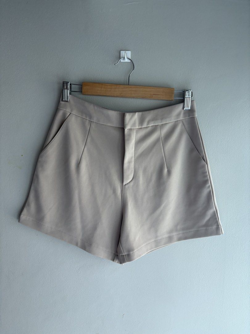 Bangkok Beige High-Waisted Shorts (Category: Shorts) located in Quezon City. Submitted by kamtee (Listing ID 1432430894, Image 1). Description: .