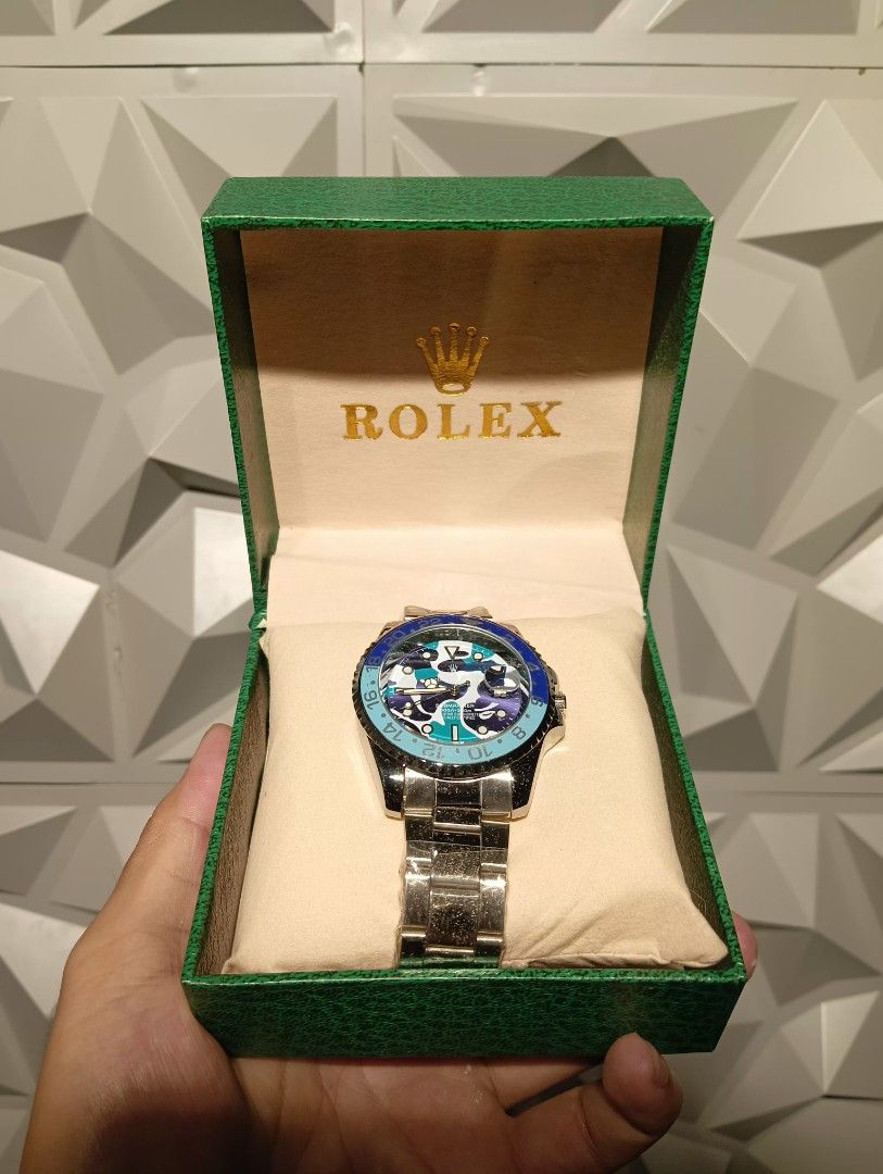 BAPEX CRYSTAL BLUE (Category: Luxury Watches) located in Baguio. Submitted by dnjthriftshop (Listing ID 1432502170, Image 1). Description: W/ BOX NEGO.