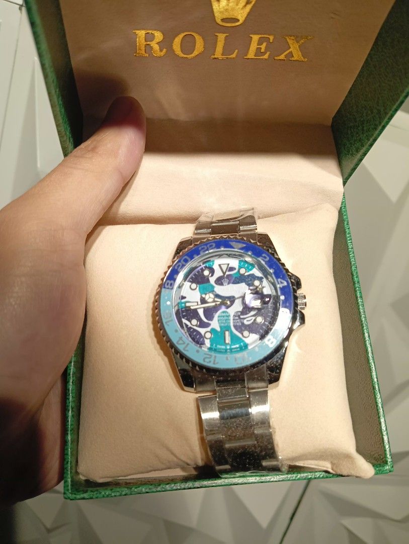 BAPEX CRYSTAL BLUE (Category: Luxury Watches) located in Baguio. Submitted by dnjthriftshop (Listing ID 1432502170, Image 3). Description: W/ BOX NEGO.