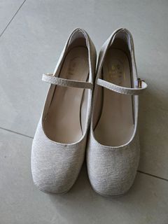 (Category: ) located in . Submitted by goreeshop (Listing ID 1432443267, Image 1). Description: .
