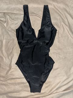 (Category: ) located in . Submitted by quarishop21 (Listing ID 1432510188, Image 1). Description: .