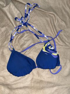 (Category: ) located in . Submitted by quarishop21 (Listing ID 1432510190, Image 1). Description: .