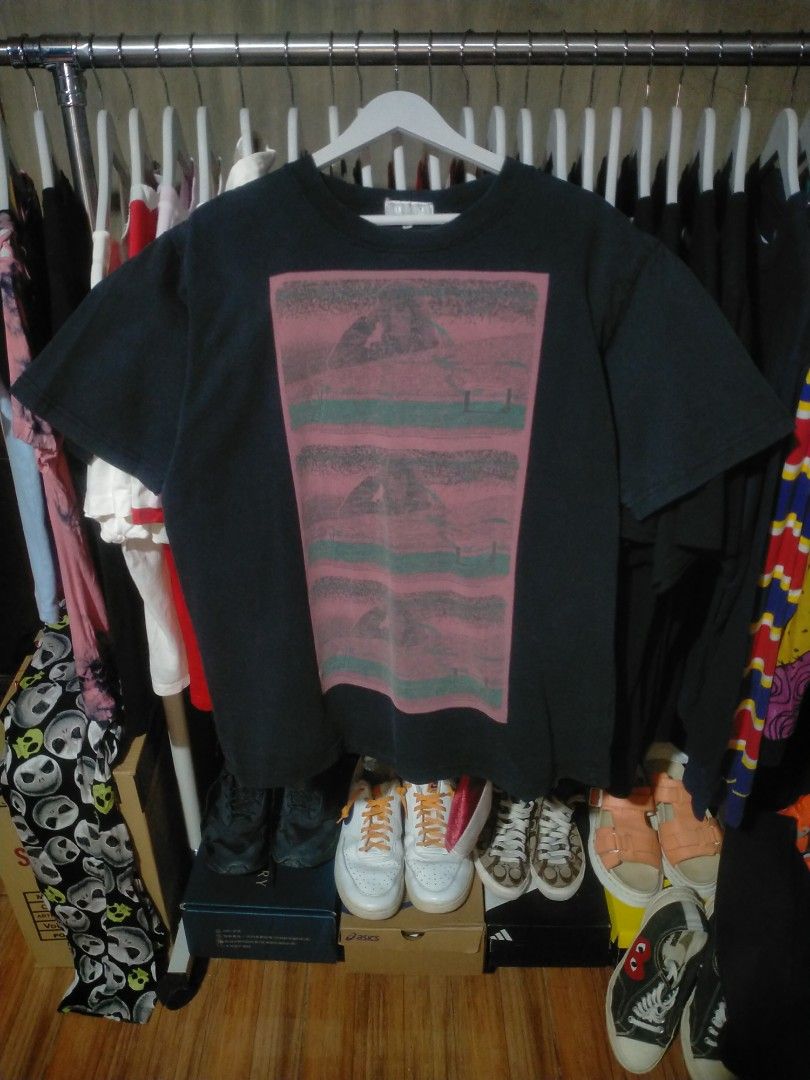Cav Empt Not Liberate Black Shirt (Category: Tshirts & Polo Shirts ) located in Leyte. Submitted by whisfrab (Listing ID 1432570588, Image 1). Description: 22*29.5 Used condition Faded color rating 8/10 MOP thru Gcash.