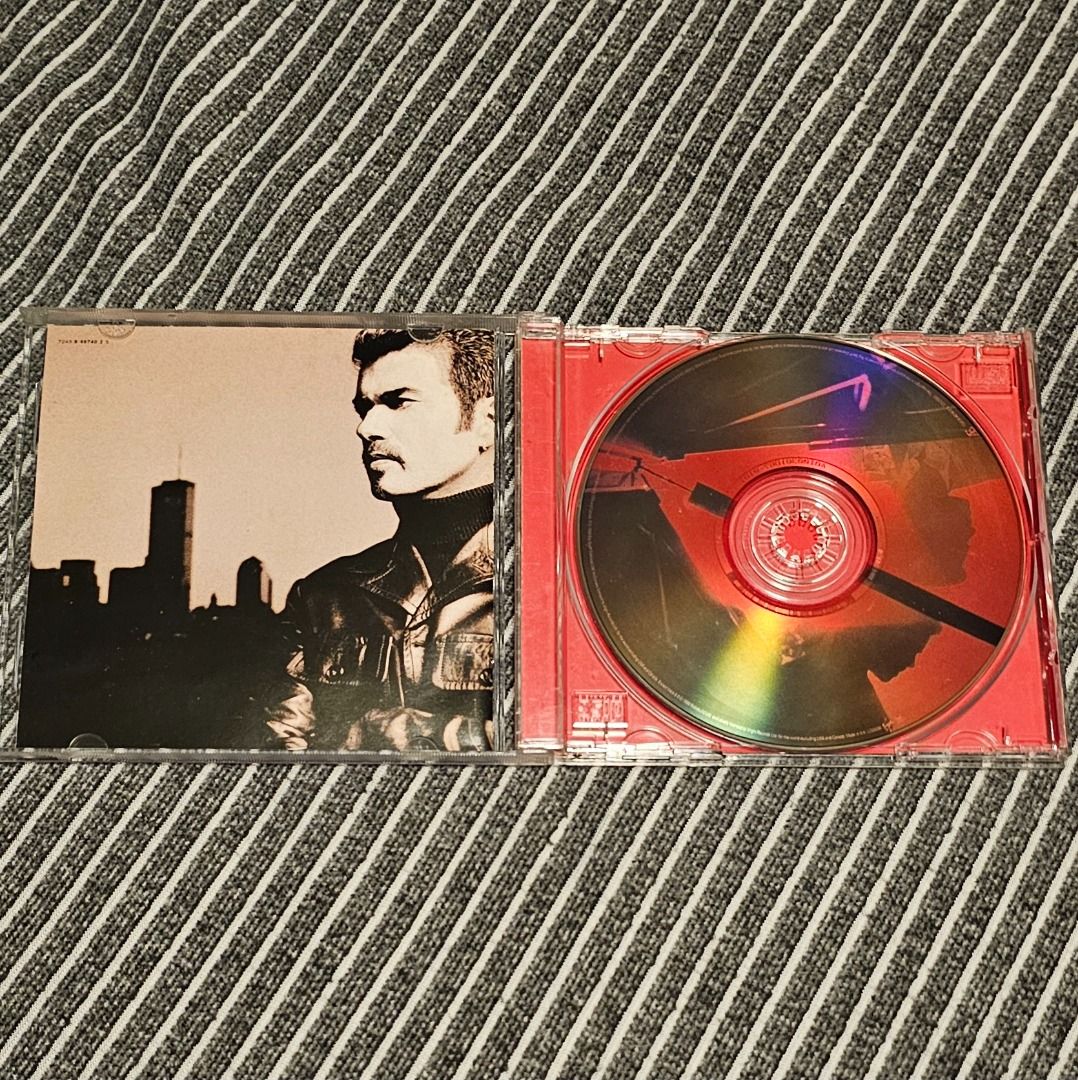 🌟[CD Album] George Michael – Songs From The Last Century (1999) (Category: CDs & DVDs) located in Singapore. Submitted by strangecell (Listing ID 1432524593, Image 2). Description: Many more Various Genres: https://www.carousell.sg/p/1253907759 Electronic Dance, EDM, DJ Mix: https://carousell.com/p/1035784902 Easy Listening, Funk Soul, Lounge, Jazz, New Age, Chill-out: https://carousell.com/p/1028943398 ************************************** Sel