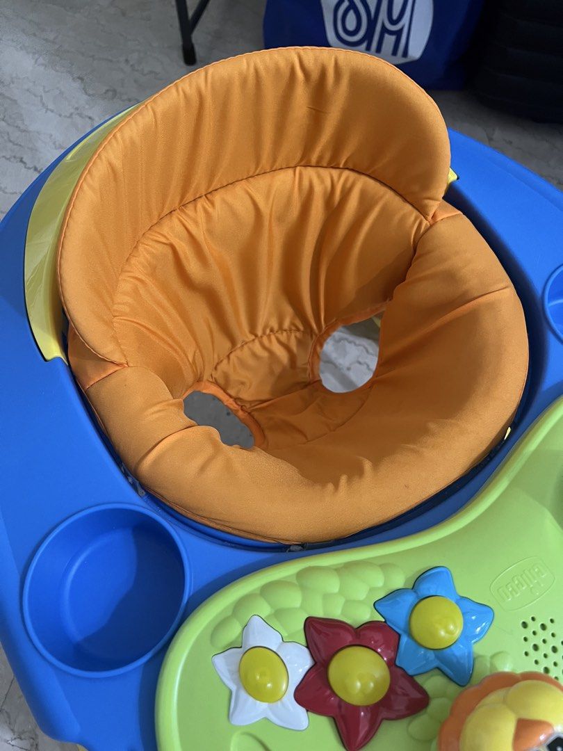 Chicco Walky Talky Baby Walker Sunny (Category: Infant Playtime) located in San Juan City. Submitted by smjose (Listing ID 1432475595, Image 2). Description: Good as new with box.