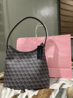 (Category: ) located in . Submitted by ThePrelovedShop (Listing ID 1432516453, Image 1). Description: .