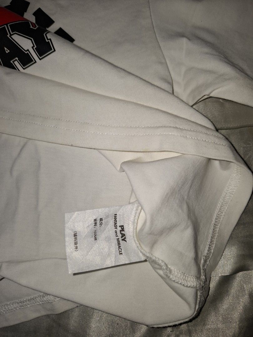 Comme des Garcons Play croptop shirt (Category: Shirts) located in Valenzuela. Submitted by thriftlets (Listing ID 1432466212, Image 3). Description: - Comme des Garcons Play T-shirt - Made in Vietnam .