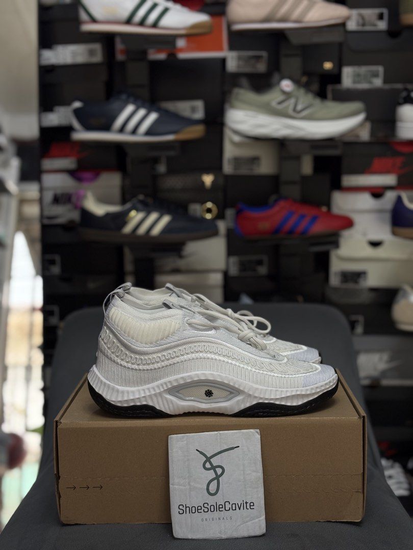 Cosmic Unity 3 White (Category: Sneakers) located in Cavite. Submitted by jairo13 (Listing ID 1432573797, Image 1). Description: Cosmic Unity 3 White 10us | Brandnew ₱2,995.00 Ig&Fb: ShoesoleCavite 📍Silang,Cavite 🚚Jrs / Lbc / Lalamove 💵Gcash / Gotyme / Chinabank.