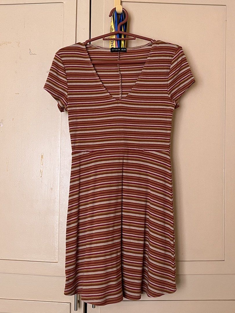 Cotton On Red Striped Dress (Category: Dresses) located in Quezon City. Submitted by chaesgram (Listing ID 1432402422, Image 1). Description: Size tag says XXS, but can fit XS and S..