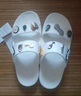 (Category: ) located in . Submitted by tinni25 (Listing ID 1432492581, Image 1). Description: .