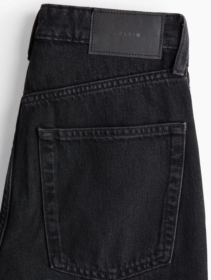 Denim Black Wide Leg Jeans (Category: Jeans) located in Bulacan. Submitted by okhayeee (Listing ID 1432540568, Image 2). Description: Denim black wide-leg jeans bought from the H&M online store and delivered on April 15. The size is too small for me. I can send actual photos upon request..