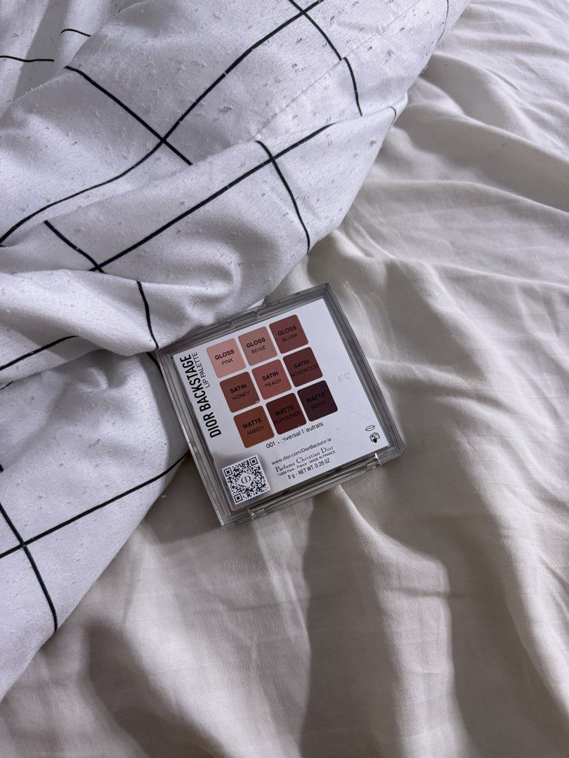 Dior Lip Palette (Category: Makeup) located in Imus. Submitted by diana2999 (Listing ID 1432579890, Image 2). Description: Shade: Universal Neutrals Swatches Last price posted.