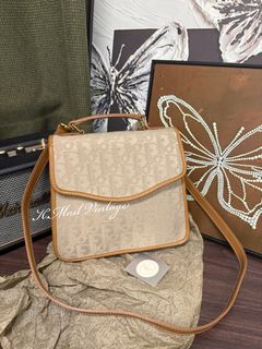 （分類：）位於 。 由 k.mail_vtg 提交（商品編號 1432421898，圖片 1）。簡介： 。