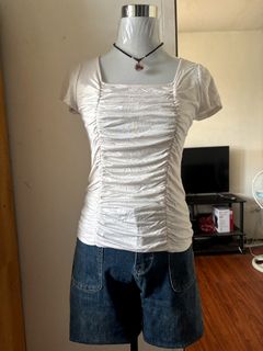 (Category: ) located in . Submitted by ana_thriftsss (Listing ID 1432487346, Image 1). Description: .