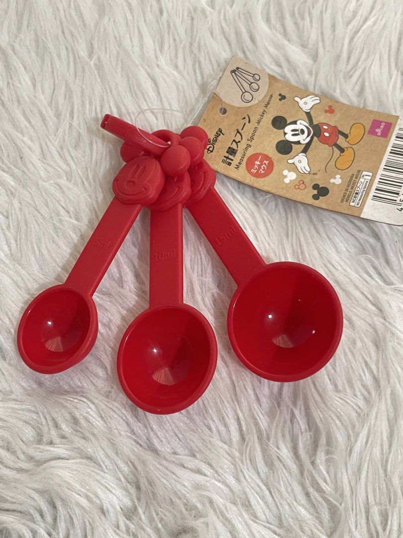 Disney Mickey Mouse Measuring Spoons (Category: Bakeware) located in Bayambang. Submitted by foursiblings081228 (Listing ID 1432425428, Image 1). Description: - Set of red Disney Mickey Mouse measuring spoons - Includes 5ml, 10ml, and 15ml spoons - Features Mickey Mouse design - Comes with original tag - Perfect for baking and cooking.
