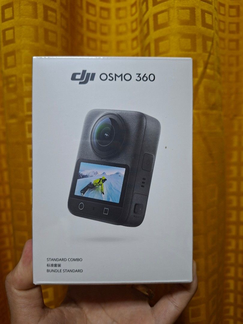 Brand New DJI OSMO 360 (Category: Cameras) located in Quezon City. Submitted by metroknowme (Listing ID 1432537794, Image 1). Description: 🔥 DJI Osmo 360 Standard Combo (Brand New / Sealed) 🔥 ✅ Brand new ✅ Sealed / Unactivated 💯 Guaranteed original 💸 Lower than online & in-store price (₱24,999) Inclusions: 📦 DJI Osmo 360 Camera 📦 Protective Pouch 📦 Extreme Battery Plus 📦 Rubber Lens Protector 📦 USB-C 3.1 Cable 💡 Perfect for vlogging, tr
