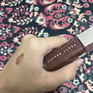 (Category: ) located in . Submitted by trio.closet (Listing ID 1432429029, Image 1). Description: .