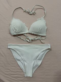 (Category: ) located in . Submitted by symphony_love (Listing ID 1432445590, Image 1). Description: .