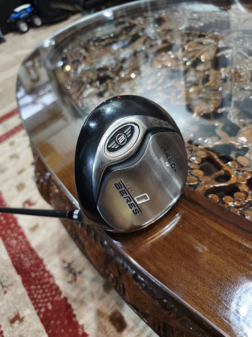 Golf Honma Beres Driver (Category: Other Sports Equipment and Supplies) located in Paranaque City. Submitted by manilagolfmarket (Listing ID 1432549344, Image 1). Description: For Sale Honma Beres Driver Honma 10° R flex driver for only 4.3k pick up Bf Paranaque free shipping within MM..
