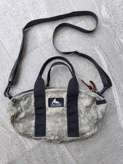 (Category: ) located in . Submitted by urbanmythrift (Listing ID 1432451017, Image 1). Description: .