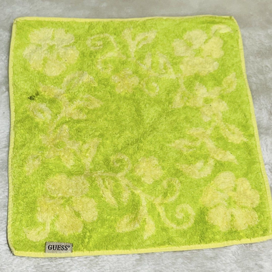 Guess Mini Hand Towel (Category: Towels, Napkins & Holders) located in Mandaue City. Submitted by chuchi152615 (Listing ID 1432473297, Image 2). Description: .