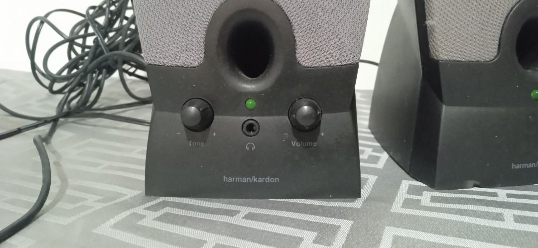 Harman Kardon Computer Speakers (Category: Soundbars, Speakers & Amplifiers) located in Manila. Submitted by 1rom_sns (Listing ID 1432490608, Image 3). Description: - Harman Kardon computer speakers - Includes power adapter and cables - Features volume and tone controls - Headphone jack included - Power adapter: Class 2 transformer, model A4815110T, input 120VAC 60Hz 22W, output 15VAC 1100mA lalamove pick up or personal.